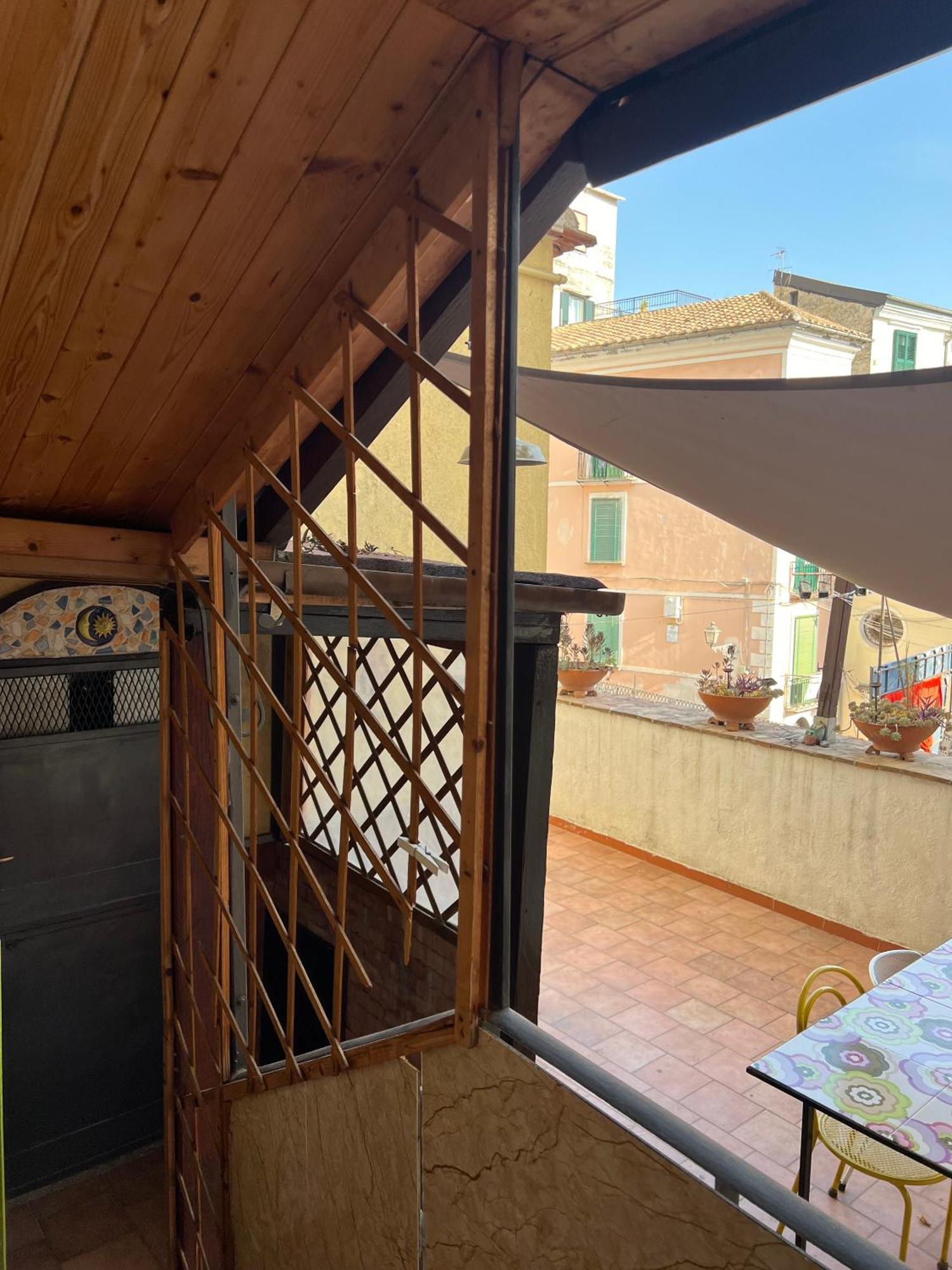 L'Homme Tranquille Apartment Salerno Bagian luar foto