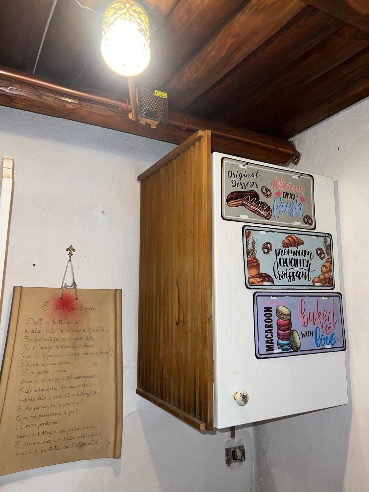 L'Homme Tranquille Apartment Salerno Bagian luar foto