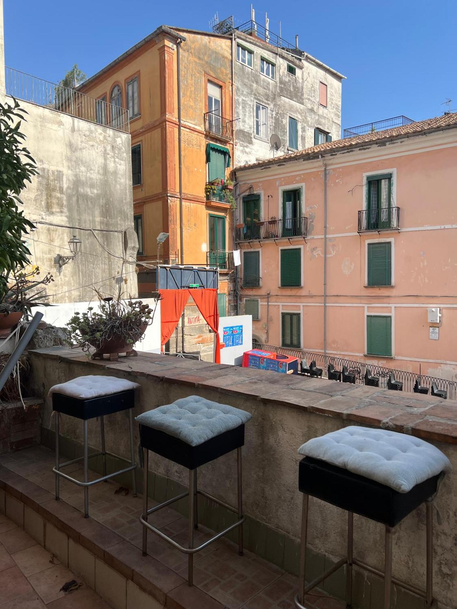 L'Homme Tranquille Apartment Salerno Bagian luar foto