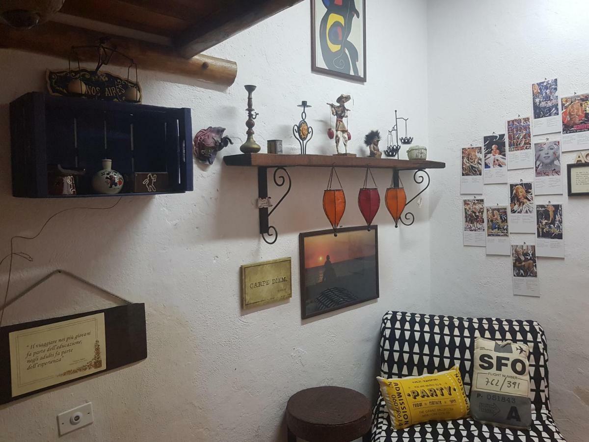L'Homme Tranquille Apartment Salerno Bagian luar foto